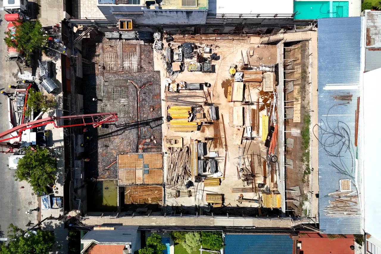 Relevamiento aéreo con dron sobre obra